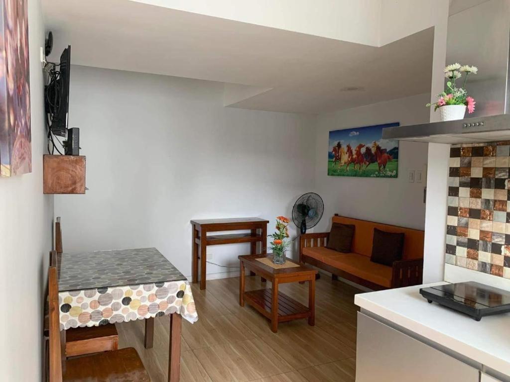 Azure C5 Man-Made Beach Balcony Multiple Units Μανίλα Εξωτερικό φωτογραφία