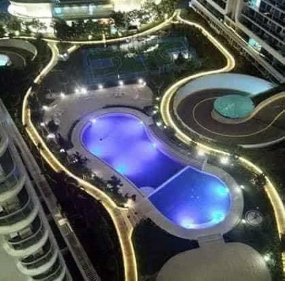 Azure C5 Man-Made Beach Balcony Multiple Units Μανίλα Εξωτερικό φωτογραφία